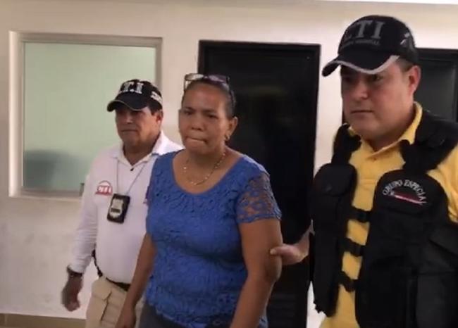 Mujer vinculada con atentado en Barranquilla se entregó a investigadores del CTI
