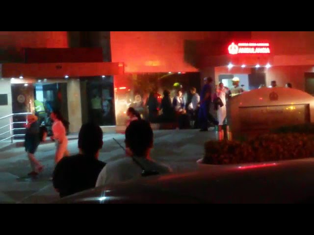 Emergencia por incendio en  clínica Reina Catalina