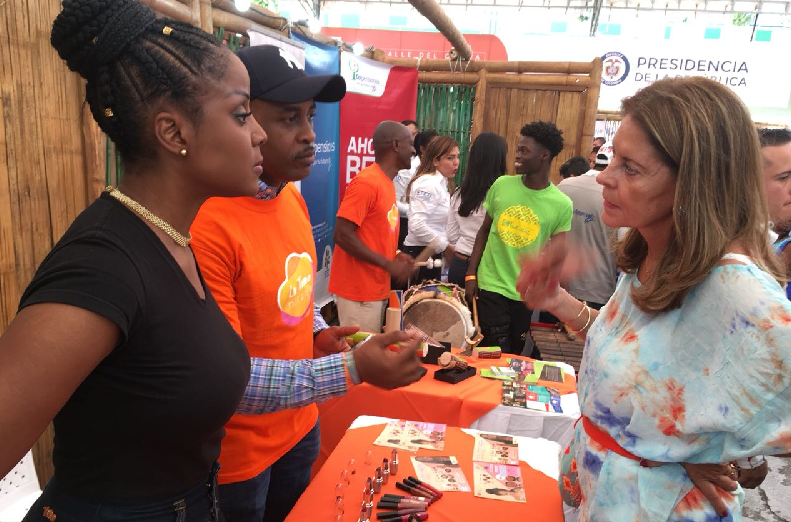 La Vicepresidente visitó la feria de servicios y el Festival de la economía naranja en el Valle del Cauca