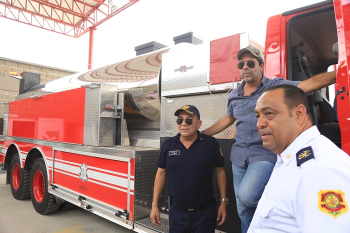 Barranquilla tiene el mejor Cuerpo de Bomberos de Colombia y de Suramérica”: alcalde Char