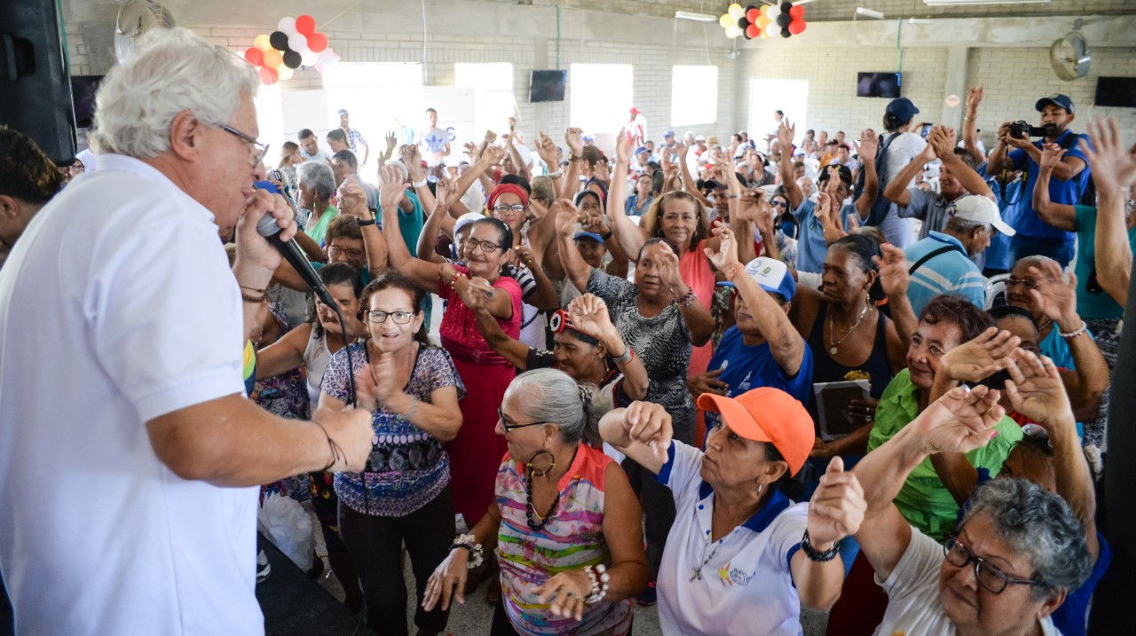 900 adultos mayores de Soledad celebraron su mes con diversos eventos