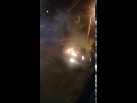 Operador de Transmetro ayudó a apagar incendio de vehículo particular