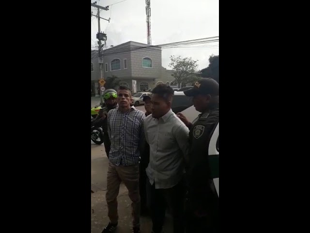 Policía captura a dos hombres que habían hurtado un banco en Soledad