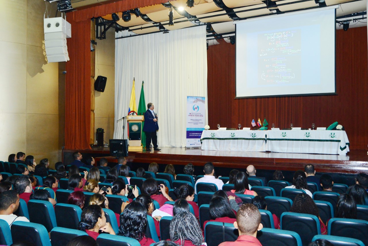 “No tener intensivistas en UCI hace inviable el sistema de salud”: AMCI