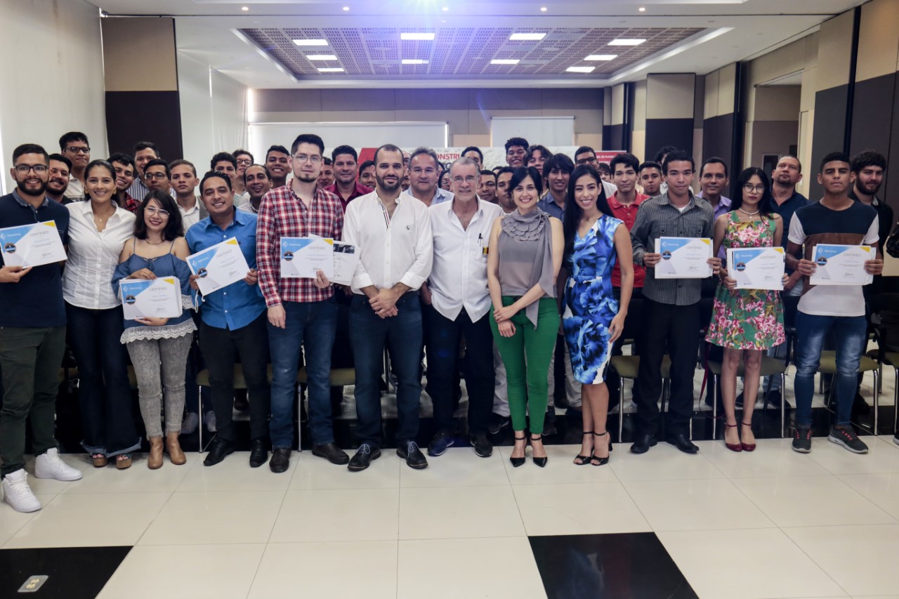61 jóvenes del Atlántico se certificaron en animación 2D y creación de videojuegos