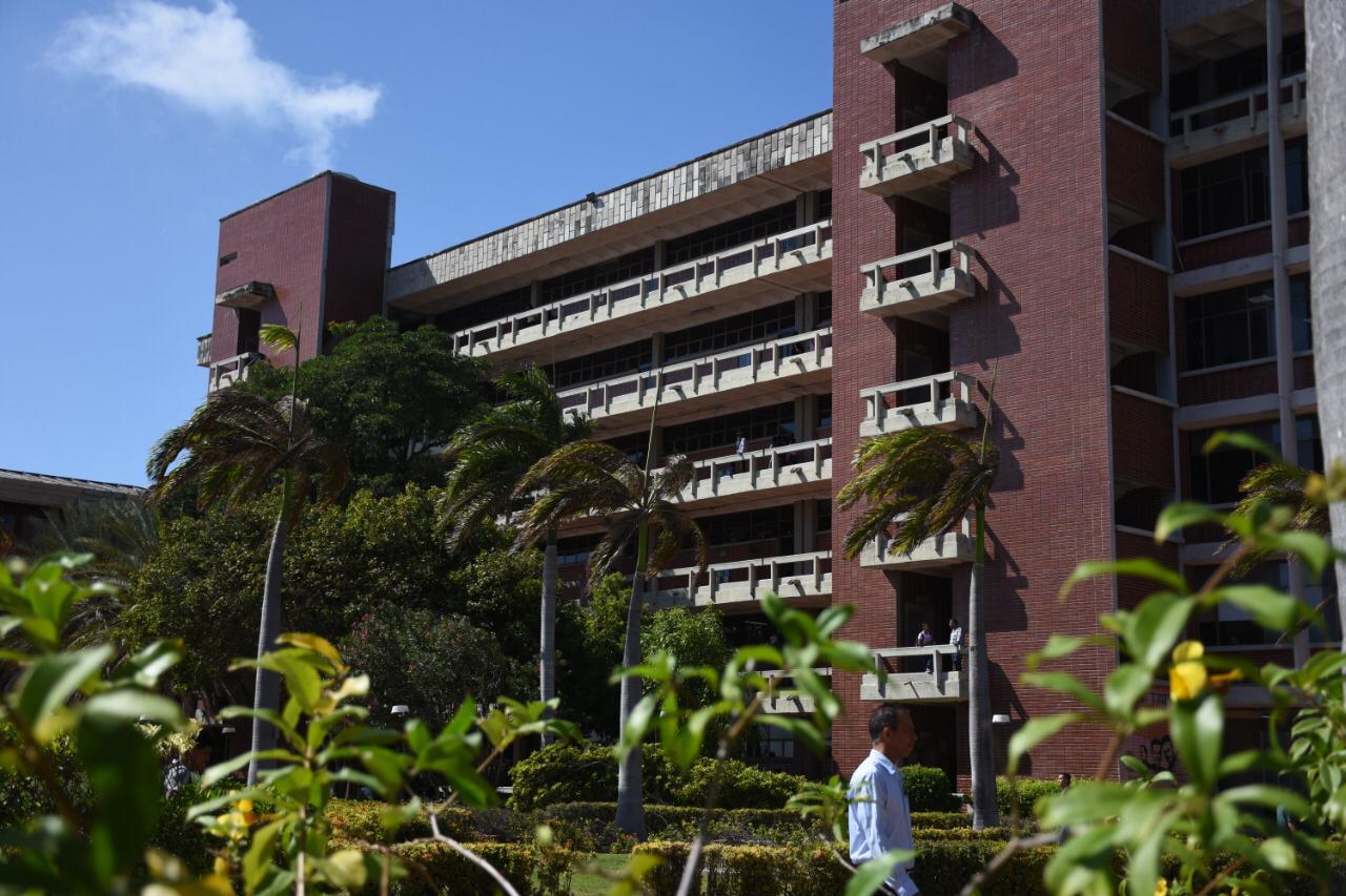 Uniatlántico crea `plan padrino´ para estudiantes de escasos recursos