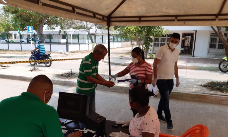 27.041 adultos mayores del Distrito empezaron a recibir quinto pago de Colombia Mayor