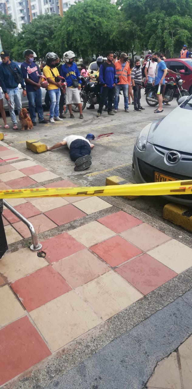 Intento de atraco a camión de valores deja un delincuente muerto