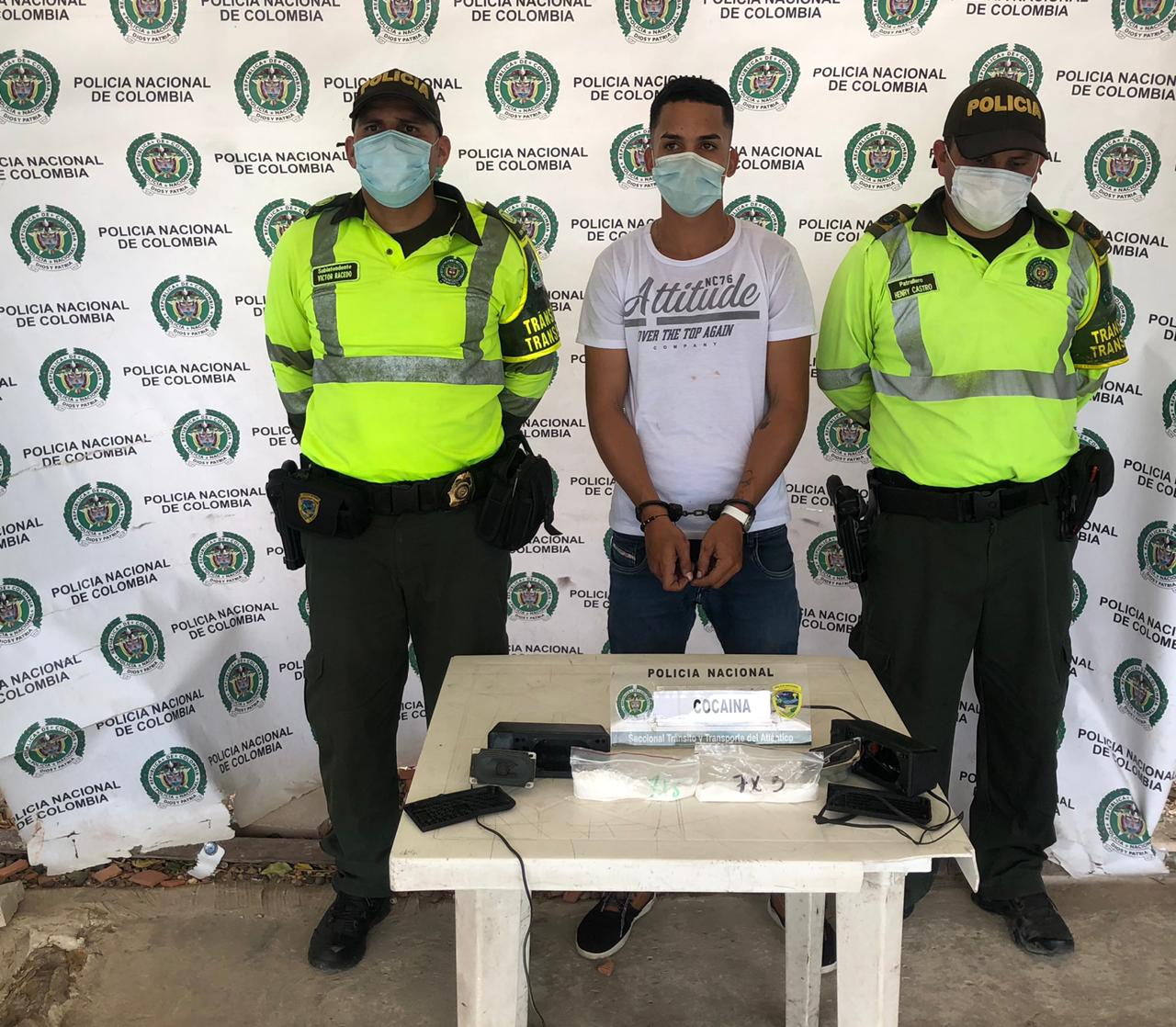 DESCUBREN DROGA CAMUFLADA EN ‘NARCO-PARLANTES’