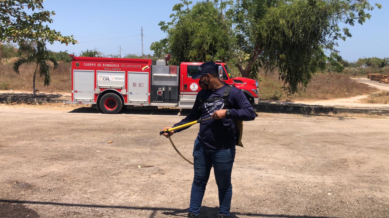 Alcaldía de Malambo apaga incendio en los bomberos por falta de equipos