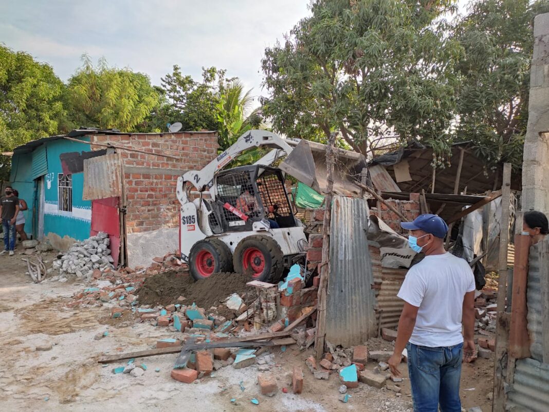Tumba inmueble que era utilizado para actos delictivos
