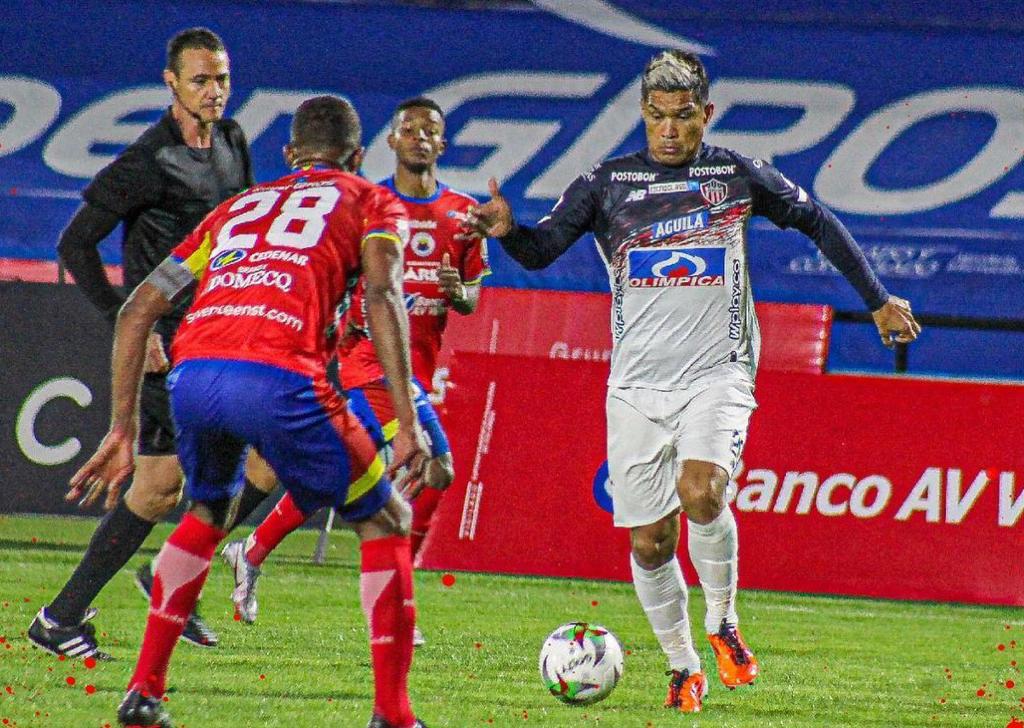 Junior alarga la ‘paridera’, debe esperar resultados en la última fecha