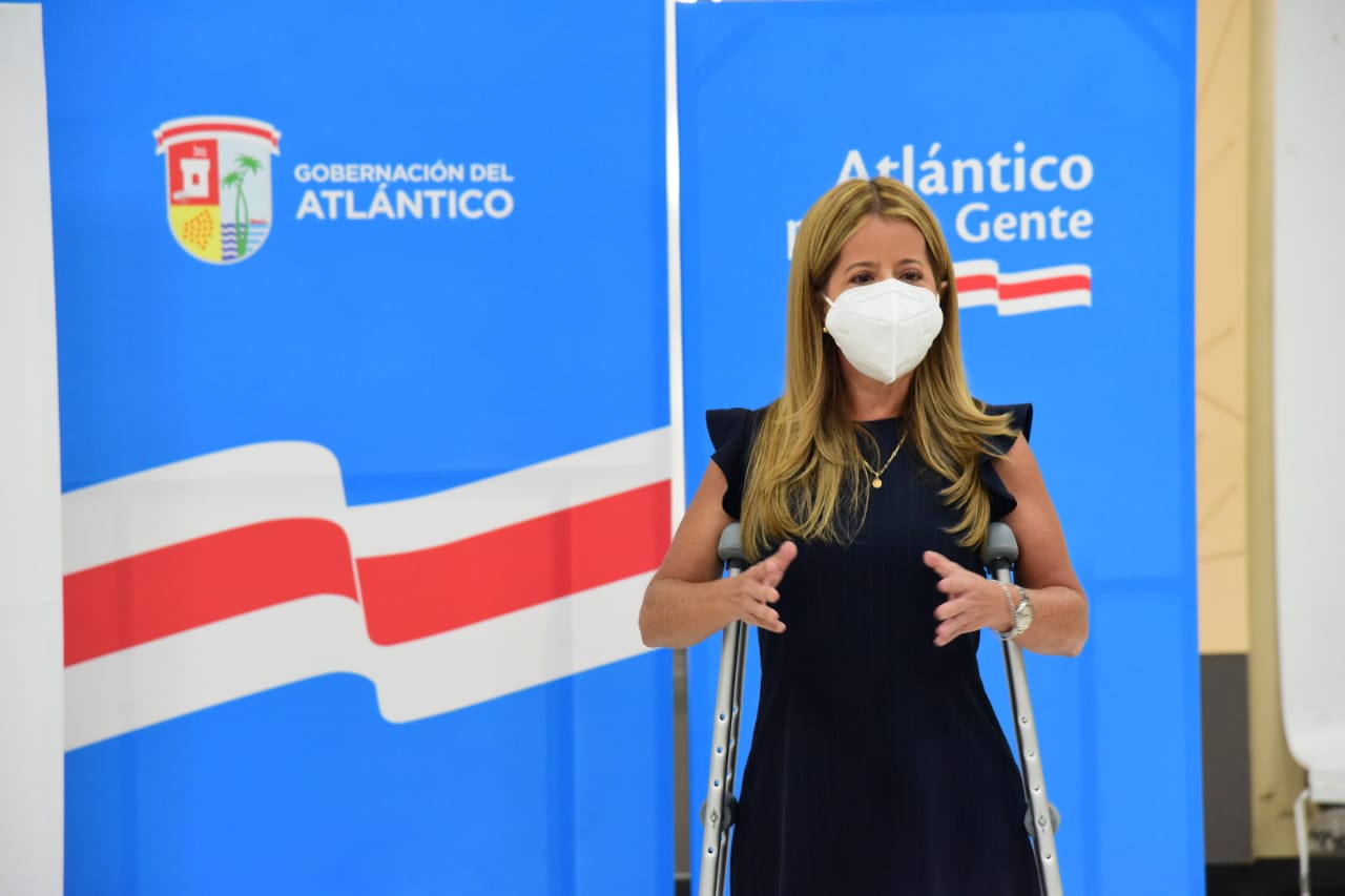 Gobernadora del Atlántico anuncia toque de queda continuo desde este jueves y durante el fin de semana en los 22 municipios del departamento