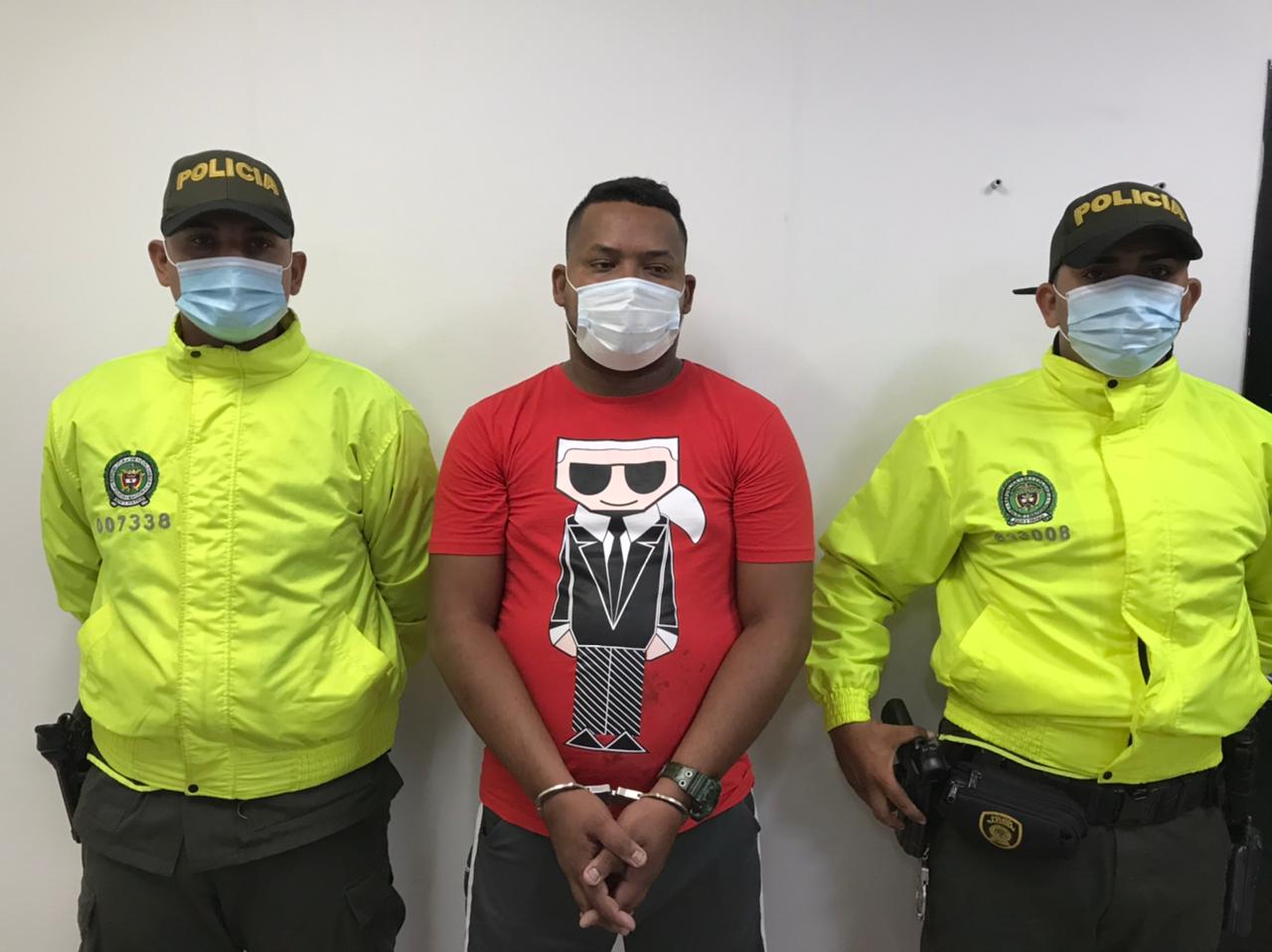 CAYÓ ‘KEVIN’ PRESUNTO DELINCUENTE QUE HURTABA CON UNIFORME DE UNA EMPRESA DE ENERGÍA