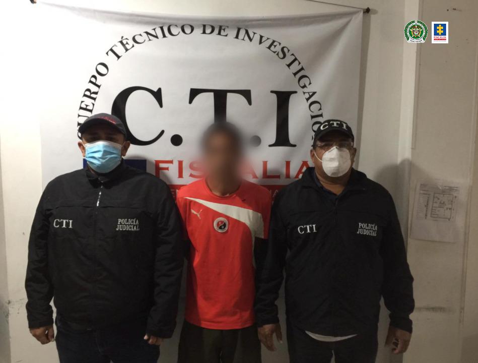 Cárcel para un hombre que presuntamente agredió a su hijastro de 4 años en Sabanalarga