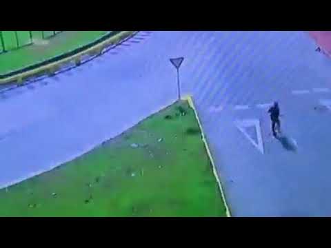 Habitantes del barrio Las Flores frenaron a vándalos que bloqueaban la rotando de la vía 40