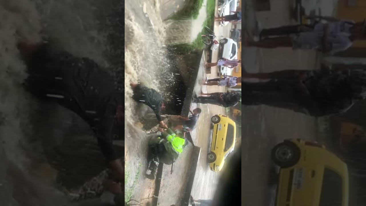 POLICÍA RESCATA A UN NIÑO QUE ERA ARRASTRADO POR UN ARROYO