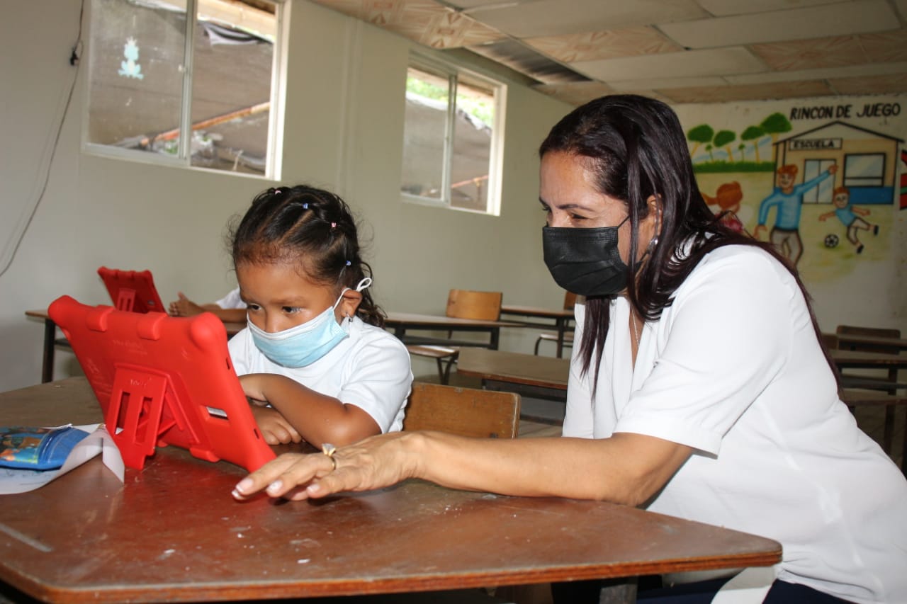 Estudiantes de la I.E. en la Vereda el Espinal retornaron a las aulas de clase