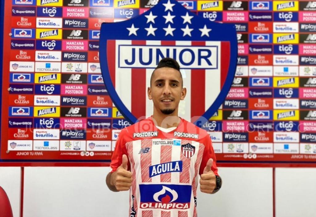 Junior oficializa al volante Carlos Esparragoza en el primer equipo