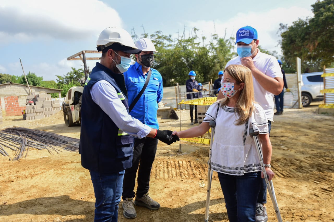 “En junio pondremos al servicio de la comunidad la nueva cancha La Malanga, en Santa Cruz”: Elsa Noguera