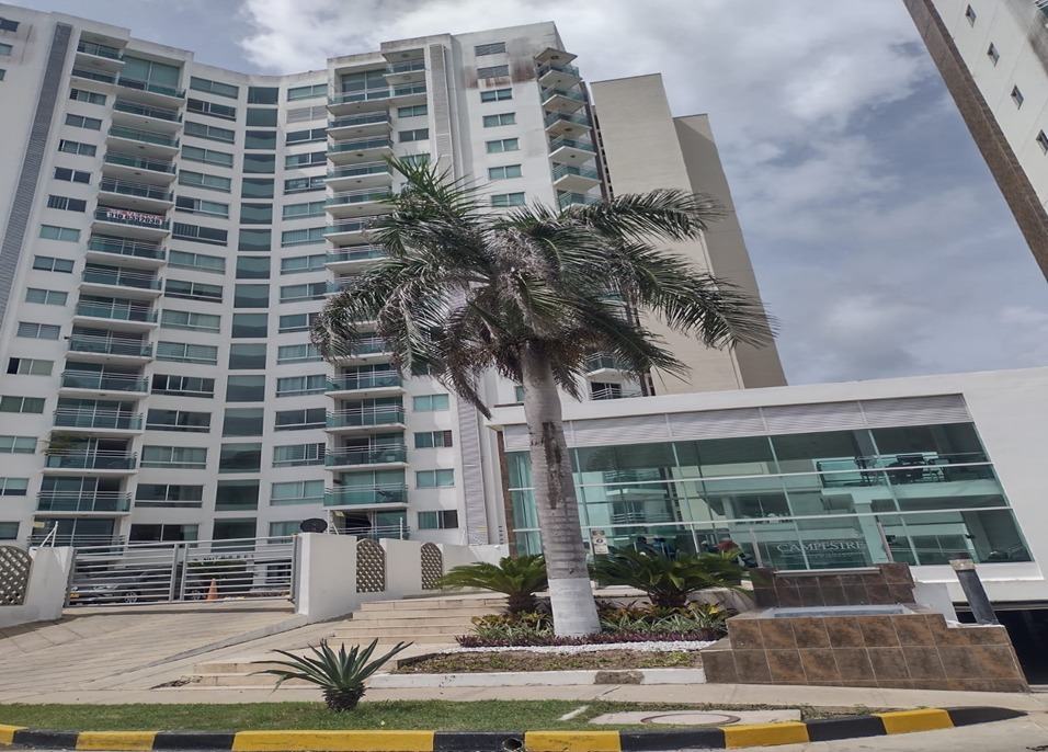 Operativos en multifamiliares neutralizan 21 apartamentos que robaban energía en Villa Campestre