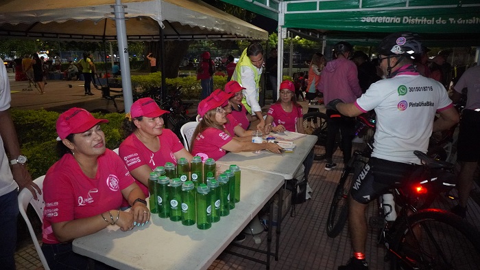Feria de salud y lazo humano rosa, en la agenda distrital de lucha contra el cáncer de mama