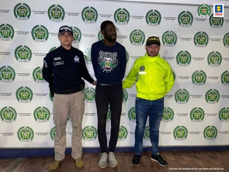CAE FRANCÉS SEÑALADO DE RECLUTAR PERSONAS PARA VIAJAR CON DROGA, ERA BUSCADO EN 195 PAÍSES