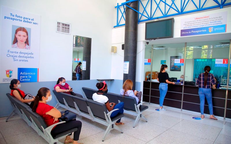 Atlántico rompe récord con 98.803 pasaportes expedidos en 2022