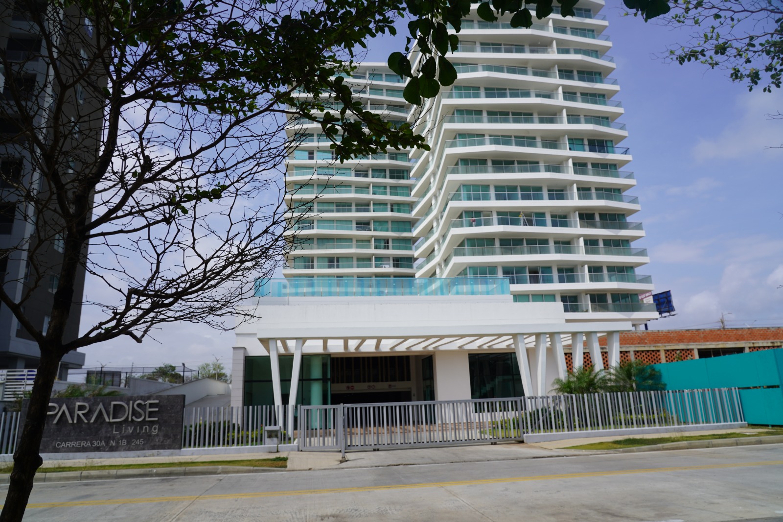 Detectan 10 casos de robo de energía al área común de edificio en el Corredor universitario
