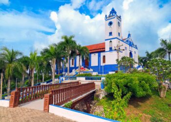 Gobernación del Atlántico prioriza trabajos en iglesia de Usiacurí ante socavamiento por fuertes lluvias