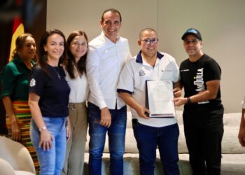 Alcalde Char firma acta de inicio de traslado del Telecóndor y restauración del mural ‘Tierra, Mar y Aire’ de Alejandro Obregón  