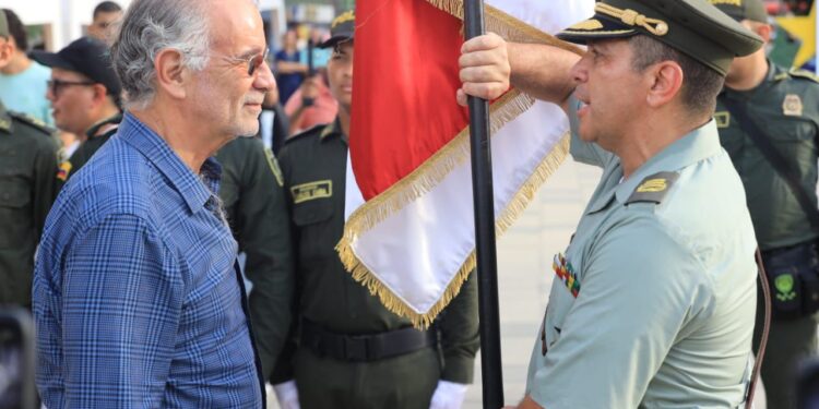 “Con lo entregado,la Policía tendrá las herramientas para garantizar la seguridad en el departamento”: gobernador Verano
