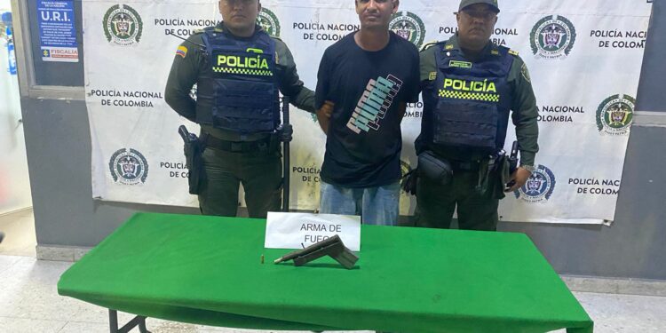 UNA PERSONA CAPTURADA POR EL DELITO DE PORTE ILEGAL DE ARMA DE FUEGO