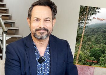 Edgardo Cepeda, el constructor de cerebros El Barranquillero que cumple más de 30 años orientando personas que buscan paz mental.