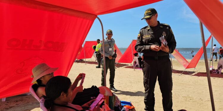 Policía de Barranquilla despliega operativos  en playas de la ciudad