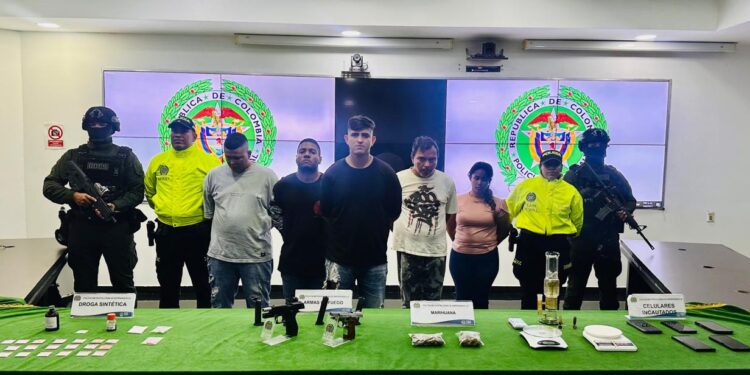 DESARTICULADA RED DE DISTRIBUCIÓN DE DROGAS SINTÉTICAS, CINCO PERSONAS FUERON CAPTURADAS