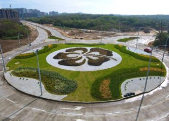 ¡La rotonda de la calle 98 florece como un jardín de Cayenas!: alcalde Char 