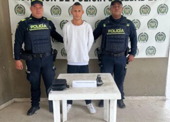 CAPTURADO PRESUNTO DELINCUENTE CON PANFLETOS EXTORSIVOS Y UNA GRANADA