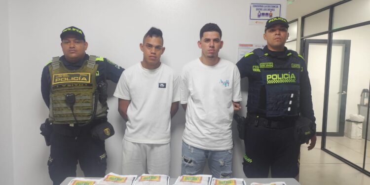 CAPTURADOS POR EL DELITO DE EXTORSIÓN