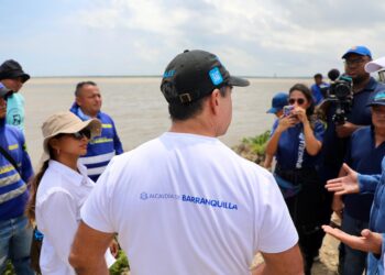 Alcalde Char inspecciona tajamar occidental y reitera voluntad distrital para recuperarlo junto a Cormagdalena
