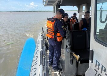 RESCATADAS DOS PERSONAS TRAS NAUFRAGIO EN EL RÍO MAGDALENA