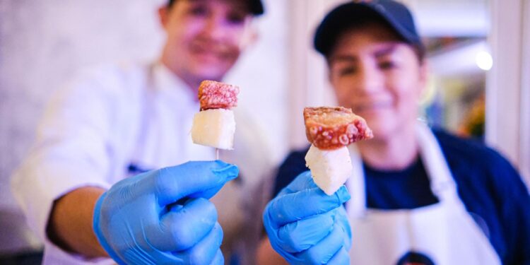 Ruta 23 promueve el desarrollo económico y cultural con el Festival del Cerdo y la Yuca, en Polonuevo