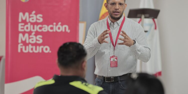 Gobernación del Atlántico fortalece acciones para proteger a estudiantes ante nuevos riesgos de convivencia escolar